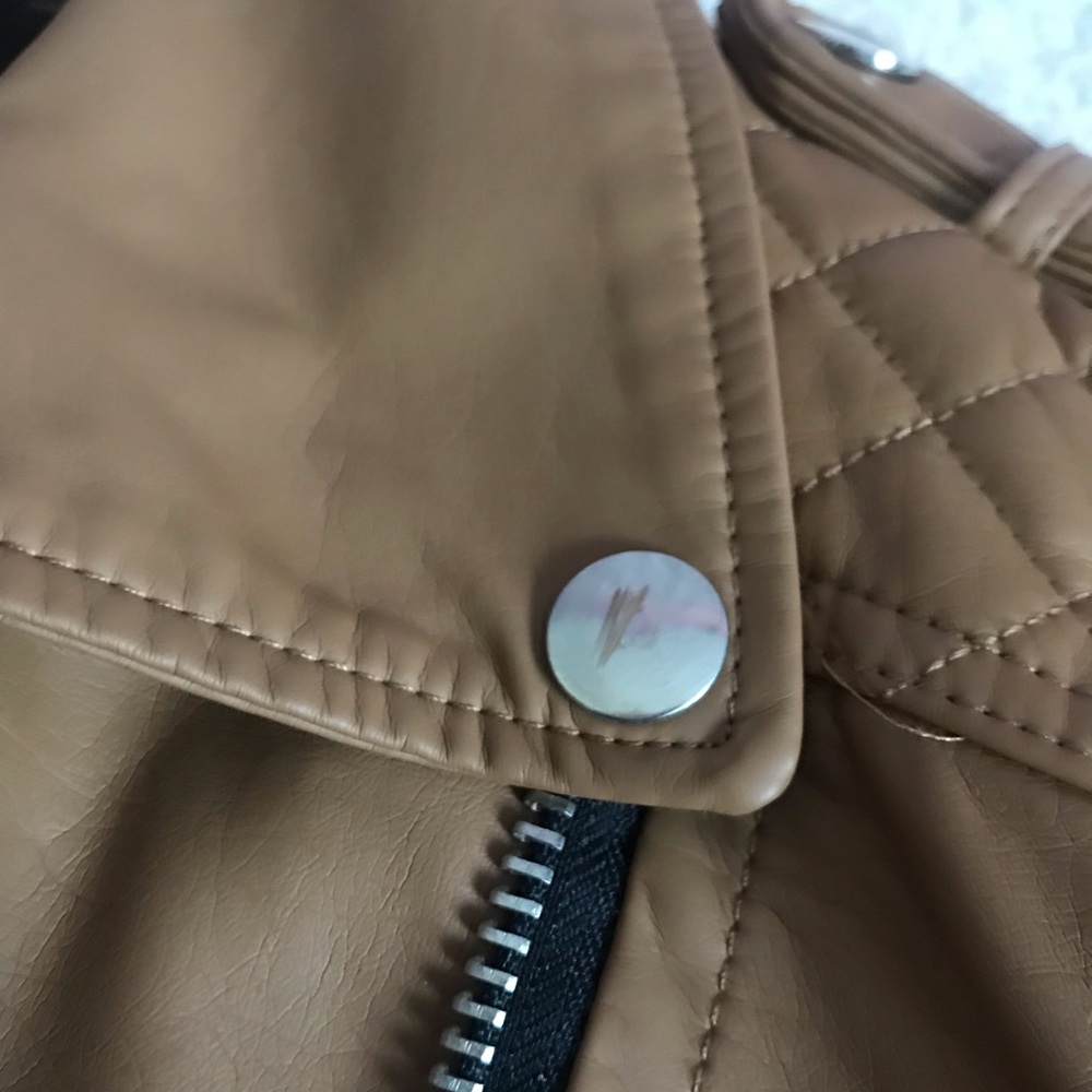 Leather jacket - Picture 3 of 3